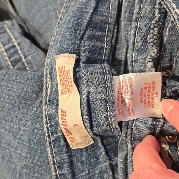 No boundaries capri's - Picture 9 of 9